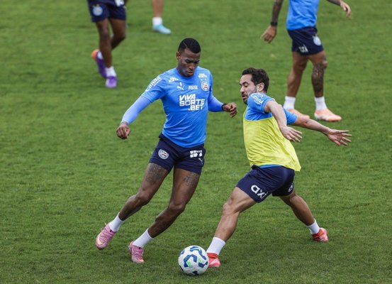 Bahia define time com retornos importantes para duelo com Internacional