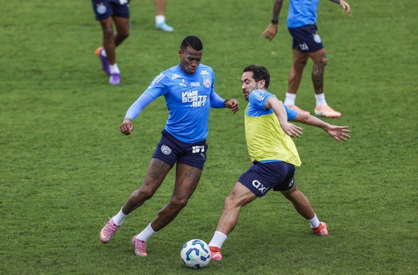 Bahia define time com retornos importantes para duelo com Internacional