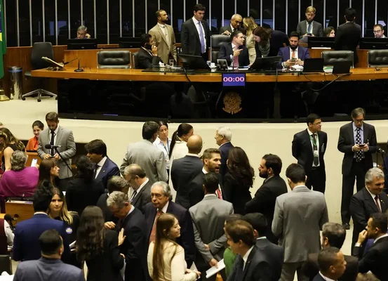 Câmara aprova ampliação gradual da licença-paternidade