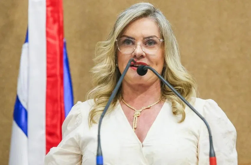 Presidente da AL-BA, Ivana Bastos, é internada na UTI com quadro de colite